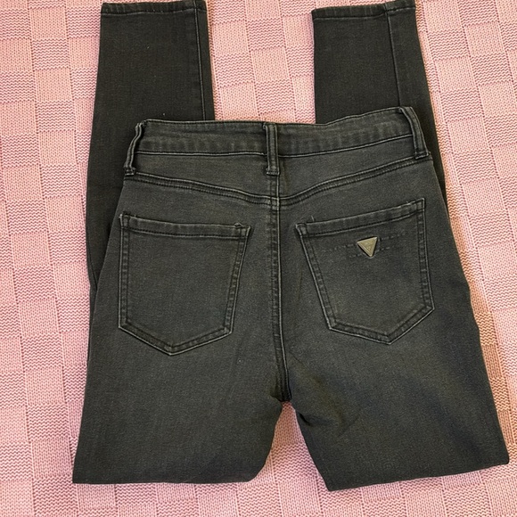 Guess High Rise Skinny - Picture 2 of 2